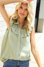 Feeling Femme' Olive Linen Ruffle Collar Botton Down Top