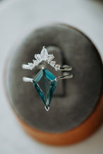 Samara 2PC Blue Crystal Ring Set